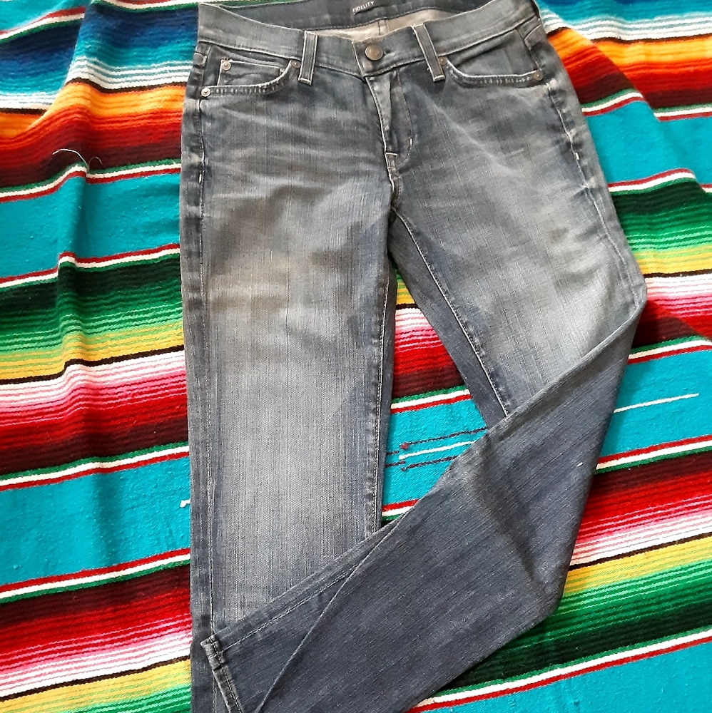 Fidelity Jean's size 25 Axl Relaxed SkinnyJeans